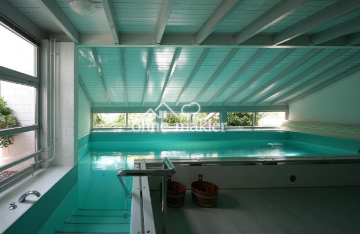 Hallenbad