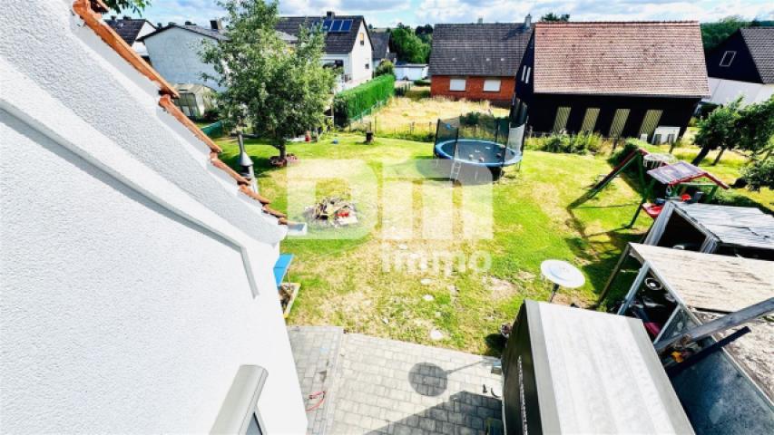 Großer Gartenbereich