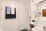 Modernes Badezimmer