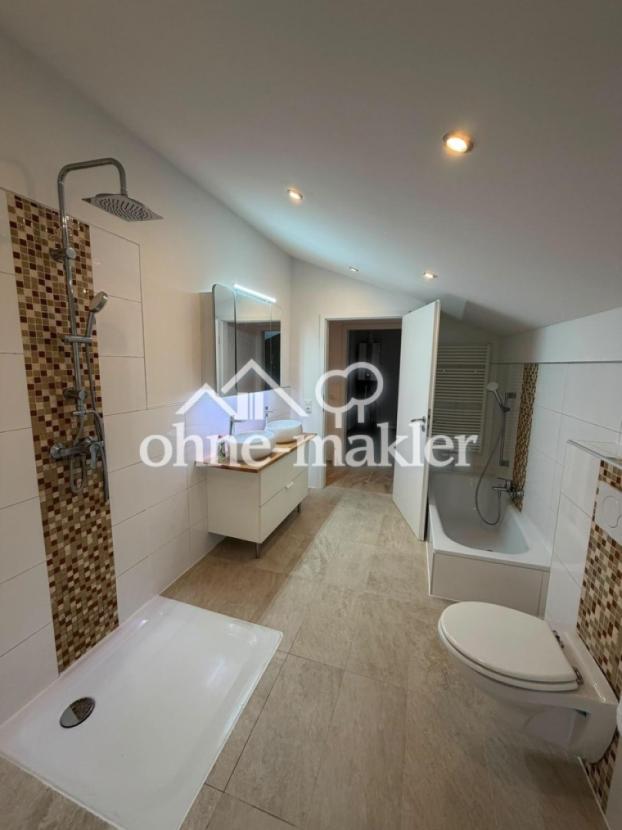 Badezimmer OG Ansicht 2