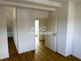 Zimmer Straßenseite DG