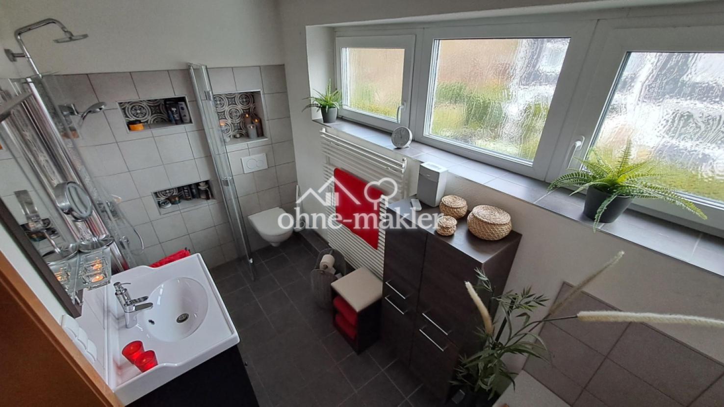 Badezimmer 1. OG