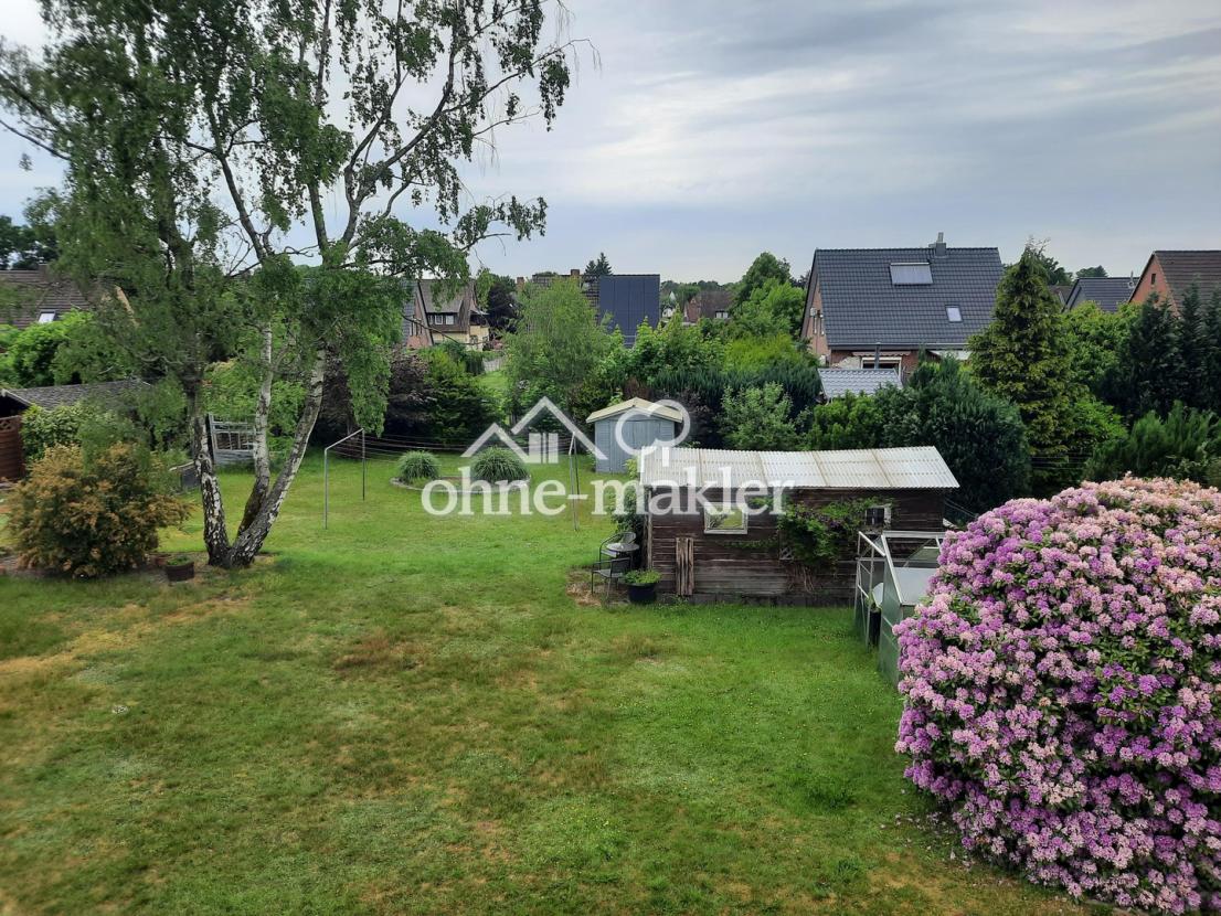 Blick aus OG in Garten