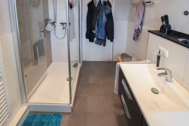 Badezimmer im OG