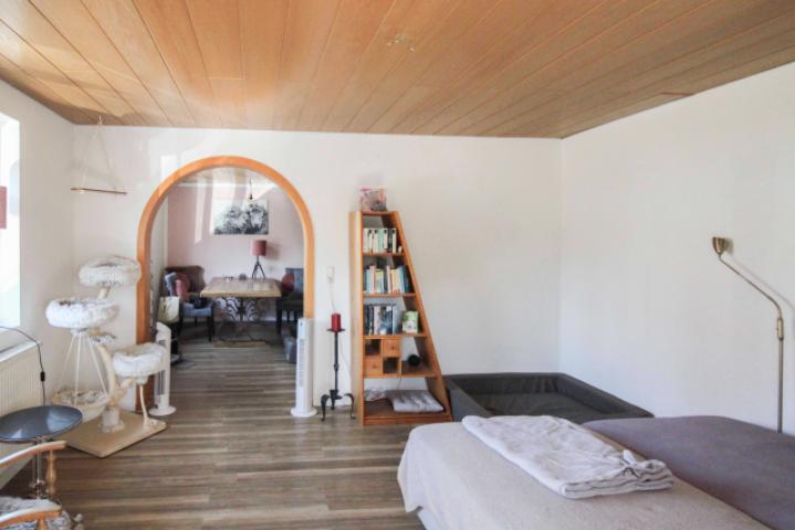 Wohnzimmer EG mit Blick ins Esszimmer