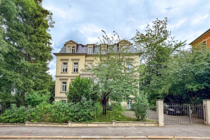 Hausansicht straßenseitig 01