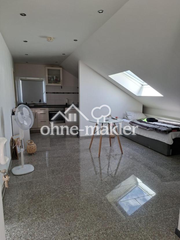Wohnzimmer mit Küche