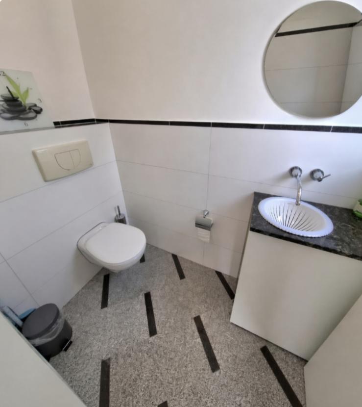 Gäste WC Gewerbe