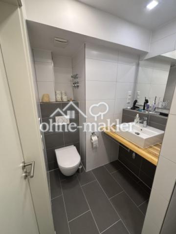 Modernes Badezimmer im OG