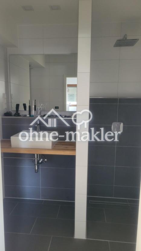 Elegante offene Dusche