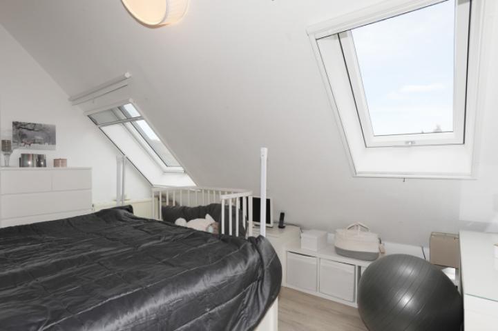 Schlafzimmer DG