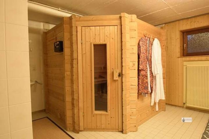Sauna mit Dusche