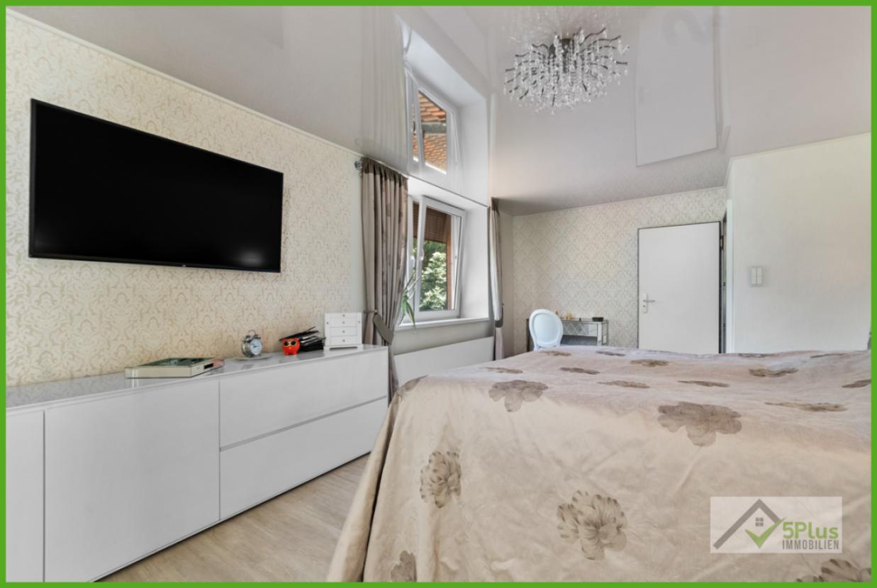 5Plus Immo ehem. Vierkanthof Geilenkirchen Leiffarth Schlafzimmer OG Einfamilienhaus