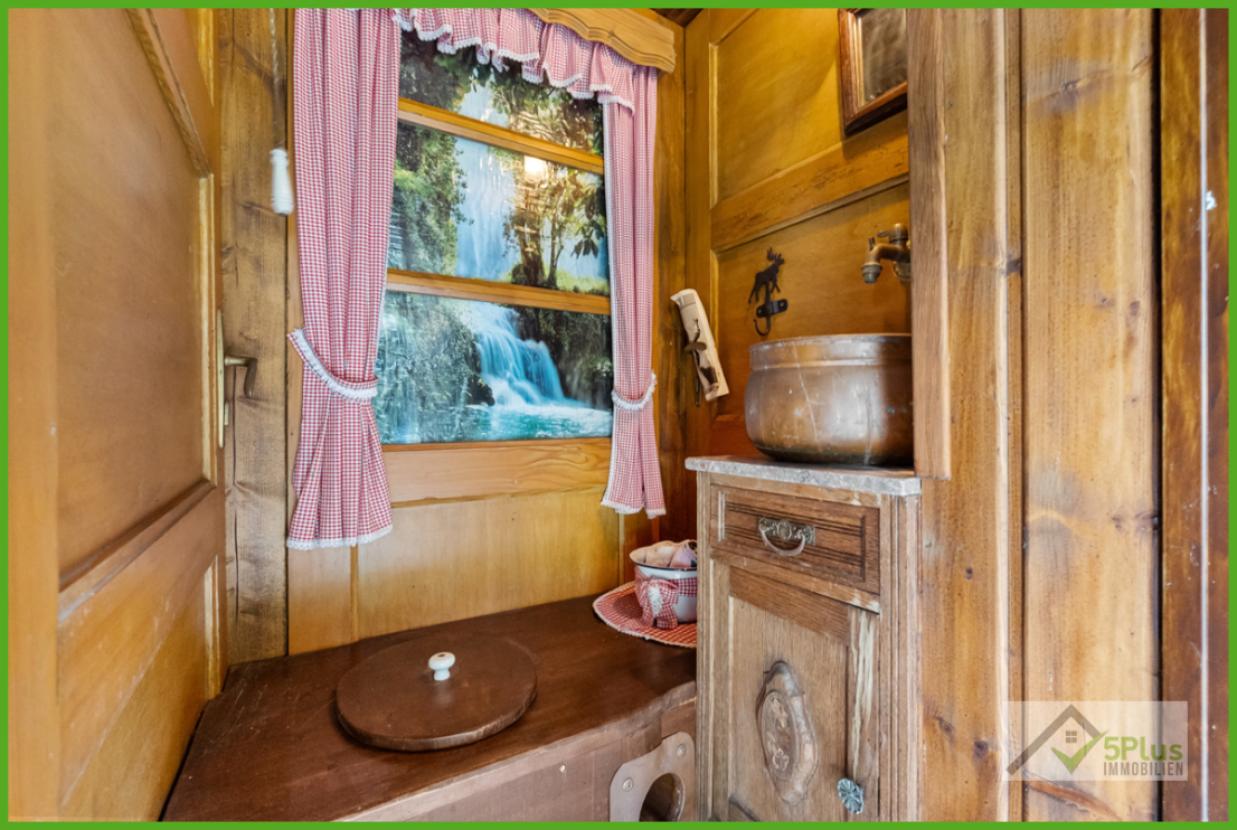 5Plus Immo ehem. Vierkanthof Geilenkirchen Leiffarth Sauna Toilette