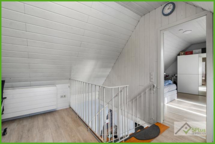 5Plus Immo ehem. Vierkanthof Geilenkirchen Leiffarth vermietete Wohneinheit Dreifamilienhaus