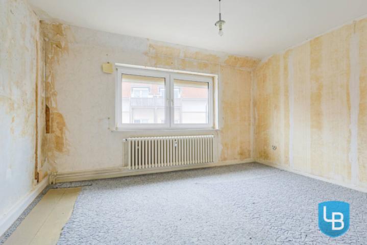 Schlafzimmer (ohne Tapeten)