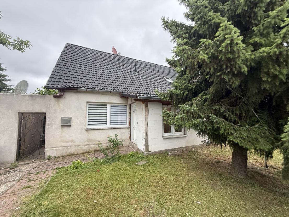 Haus mit Vorgarten