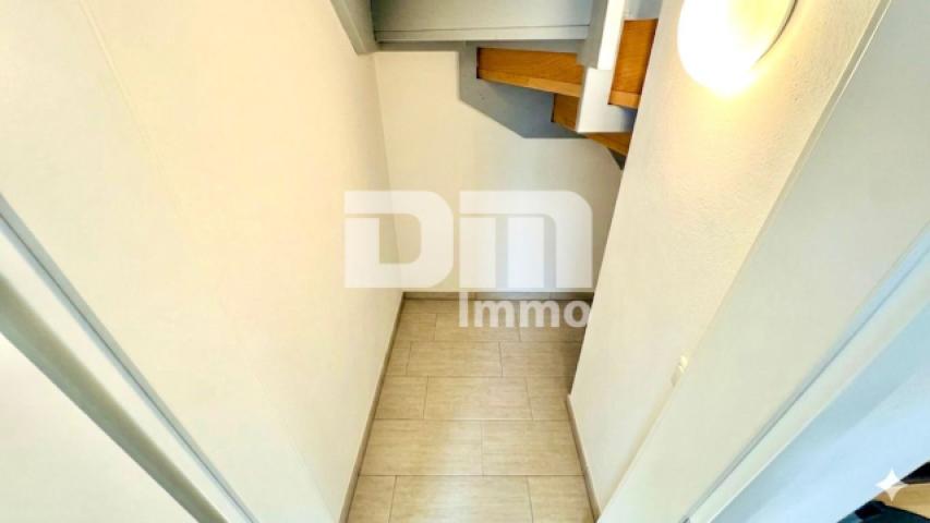 EG Abstellraum unter Treppe