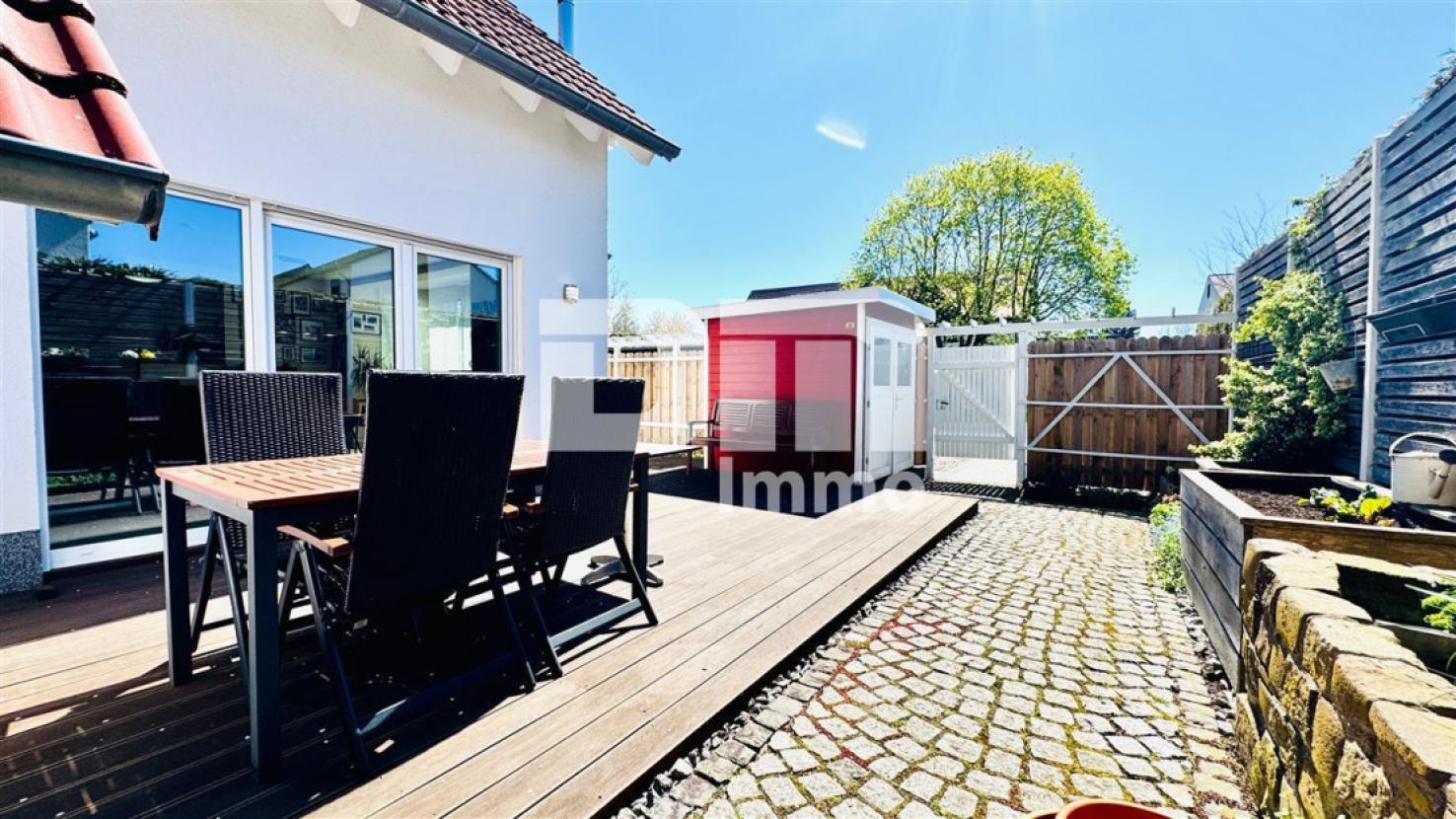 Terrasse / Gartenhaus / Separater Zugang