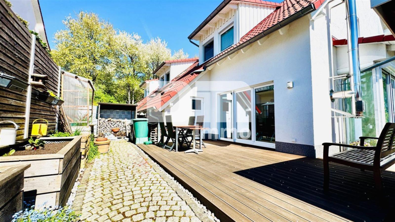 Terrasse / Gartenhaus / Separater Zugang