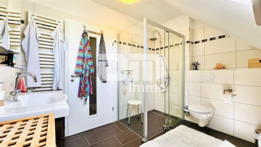 OG / DG Badezimmer Dusche ebenerdig