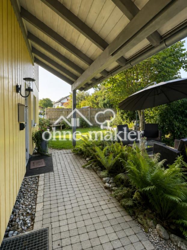 Hauseingang EG und Patio