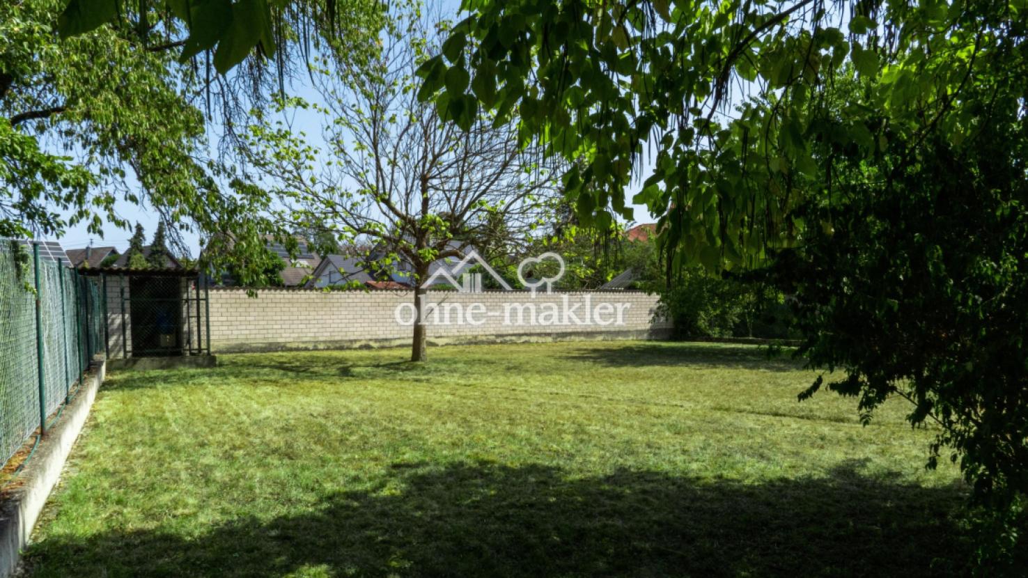 Großer hinterer Garten