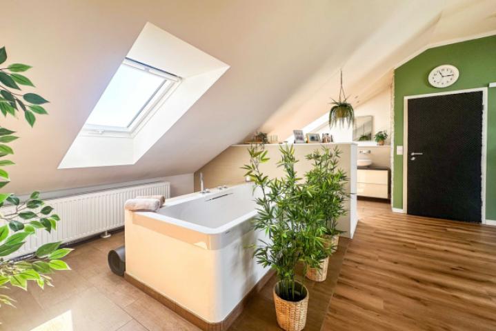Integriertes Badezimmer DG
