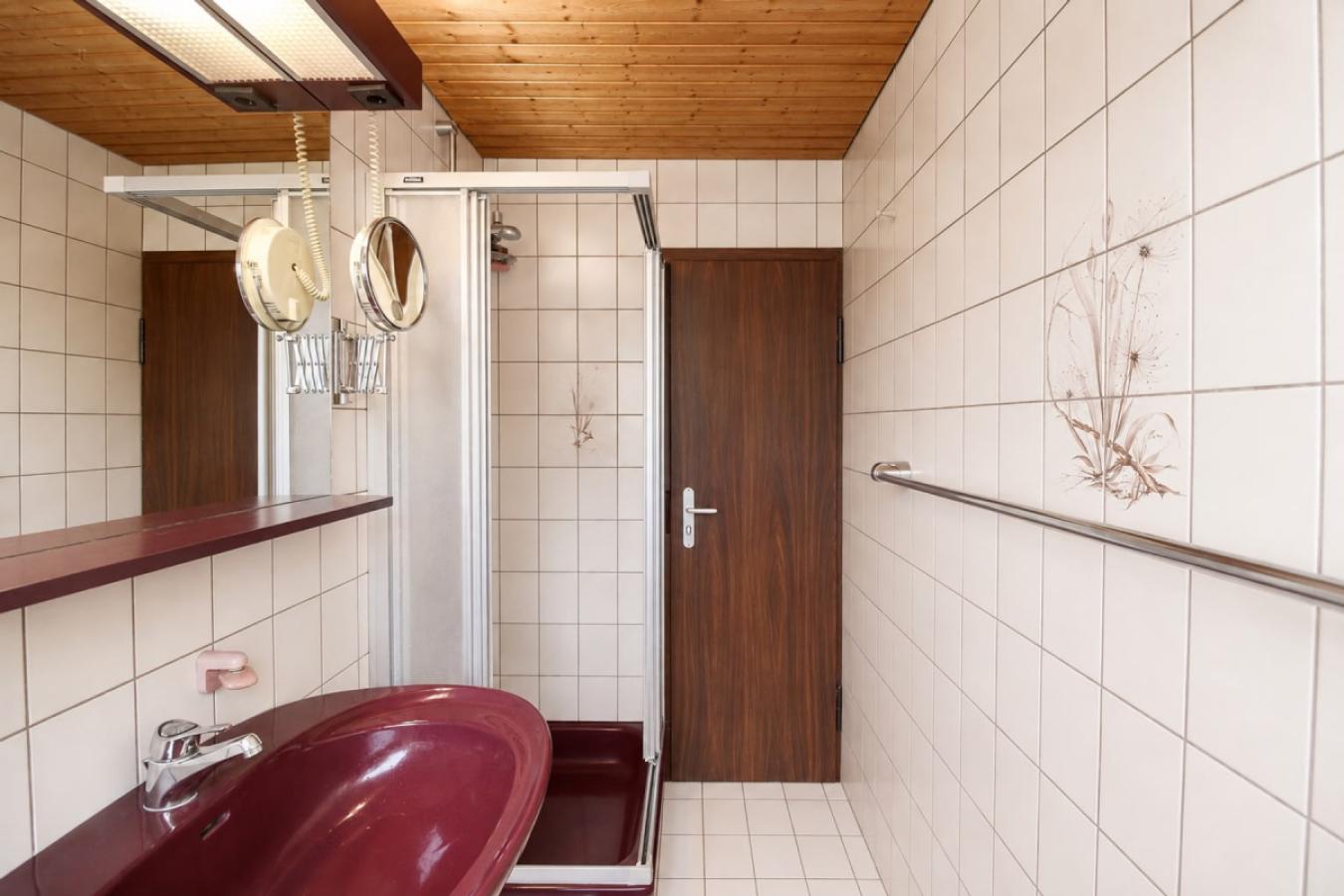 Badezimmer EG
