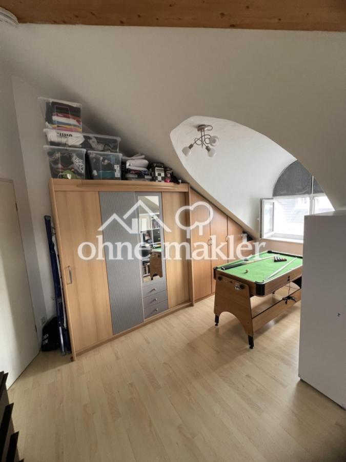 Schlafzimmer linke Hälfte