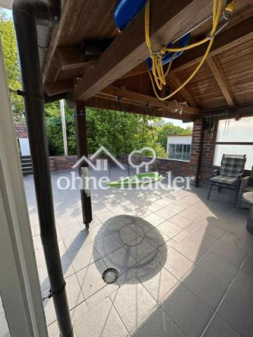 Terrasse mit Überdachung