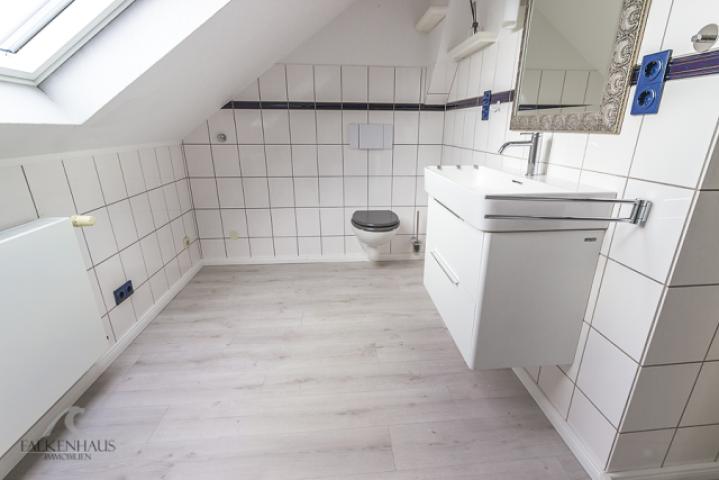 Bad Dachgeschoss