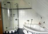 Eckbadewanne & Dusche