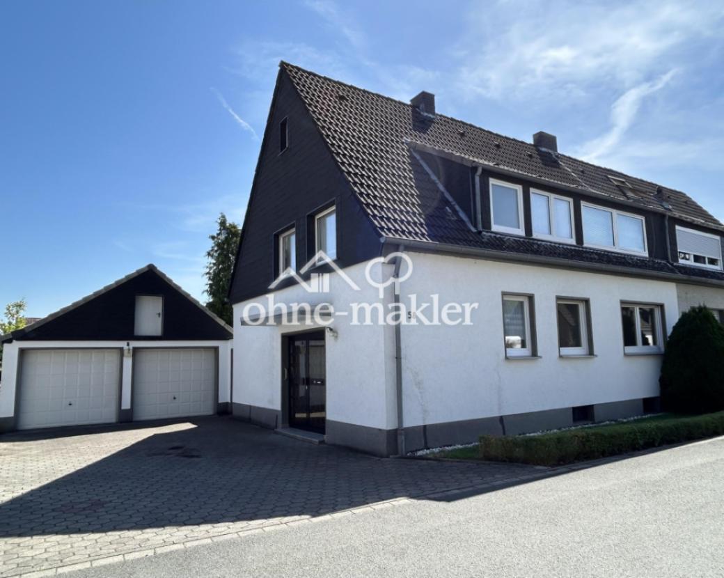  Straßenansicht Hofeinfahrt