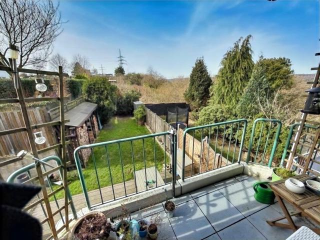 Balkon Rückseite mit Ausblick