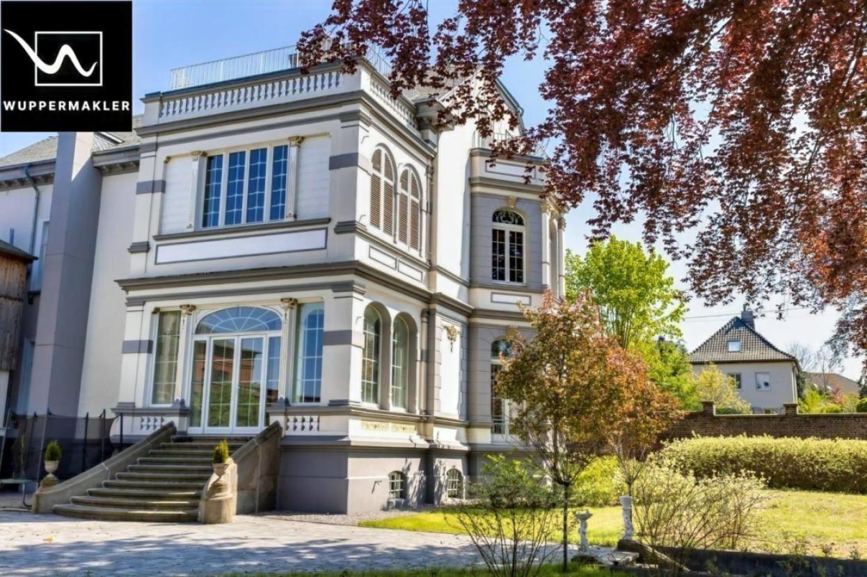 Hausrückseite / Garten
