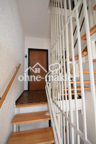 Treppenhaus mit Eingang EG