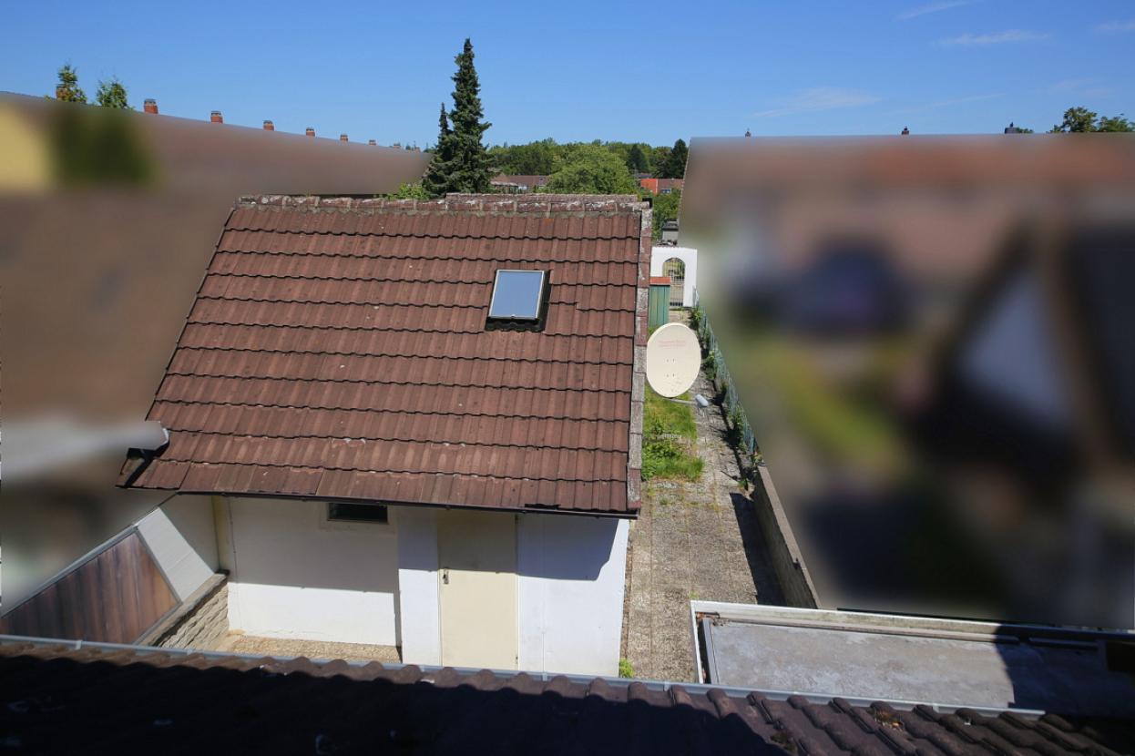 7103 - Gartenhaus - 005b