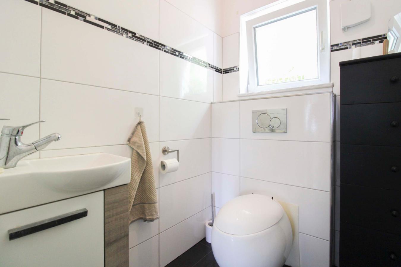 WC DG