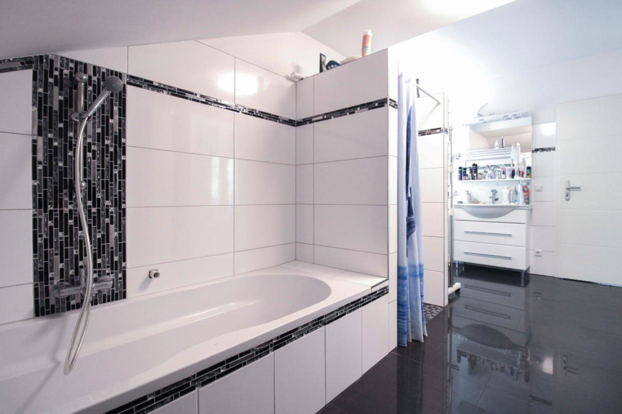 Badezimmer DG