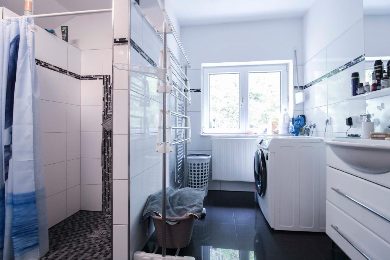 Badezimmer DG