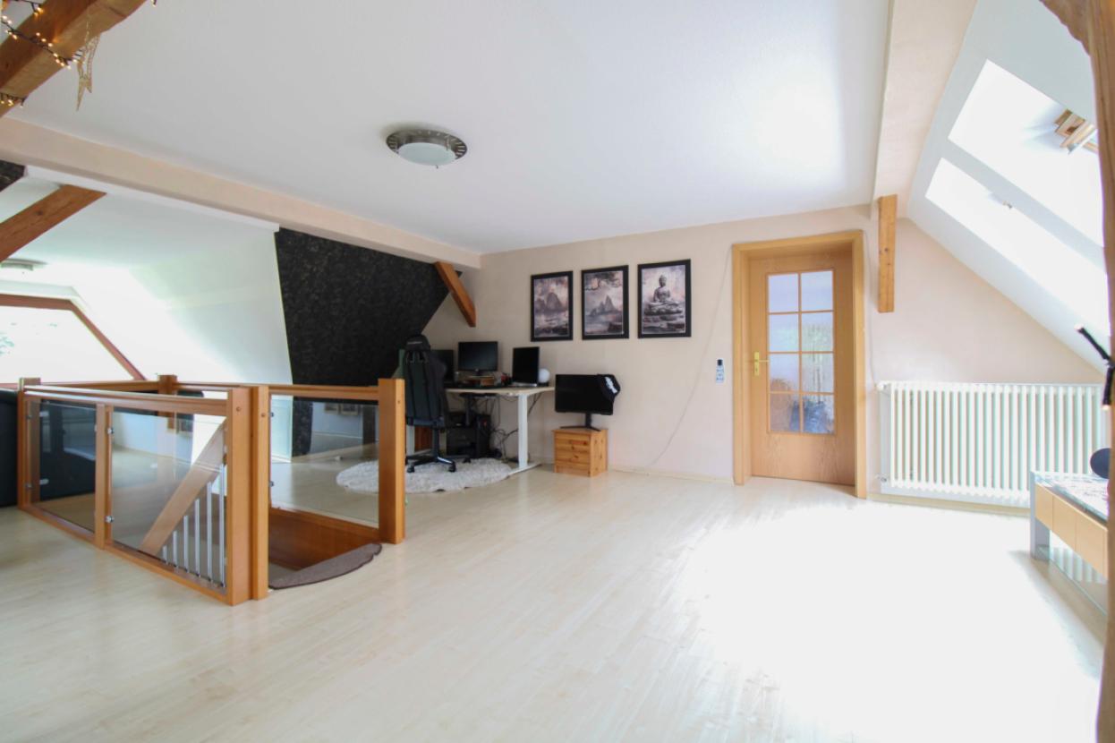 Wohnzimmer OG mit Büro