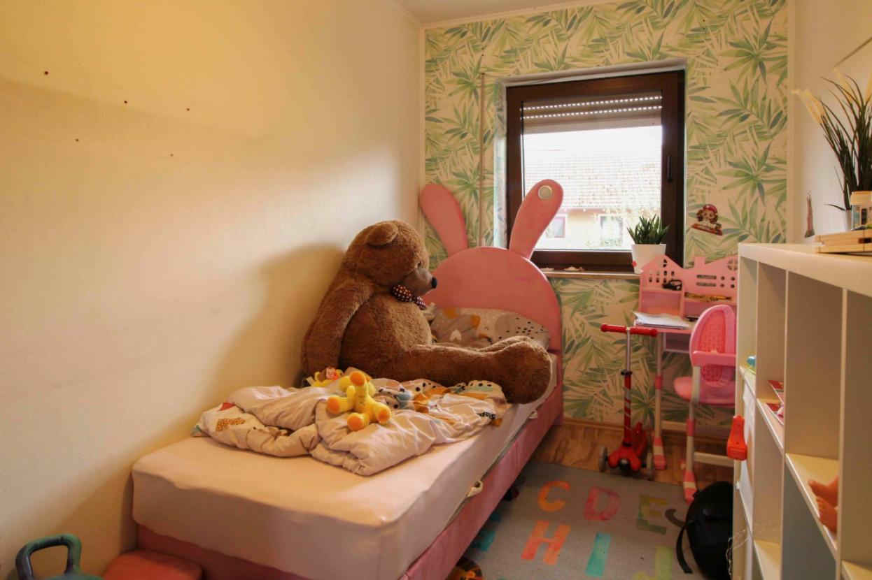 Schlafzimmer 2 OG