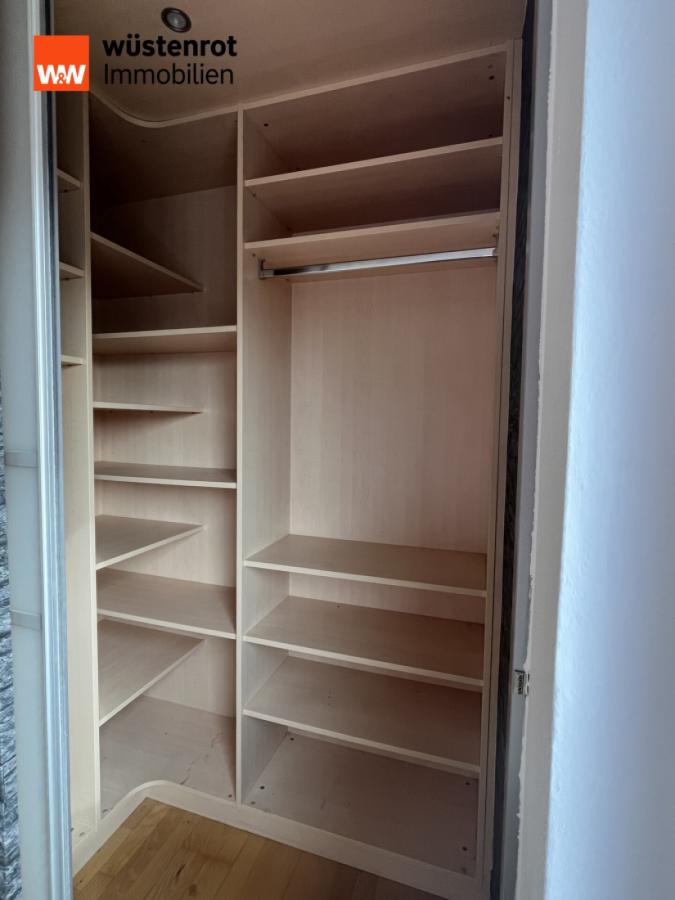 Kleiderschrank Schlafzimmer