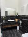 Bad mit Dusche