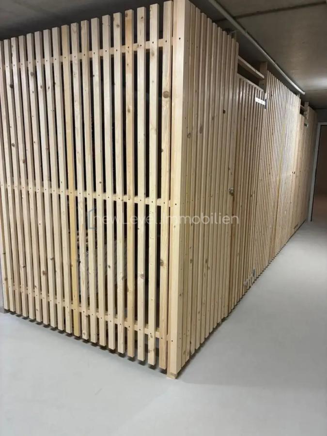 geräumige Kellerabteile