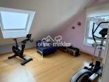 Zimmer links Dachgeschoss