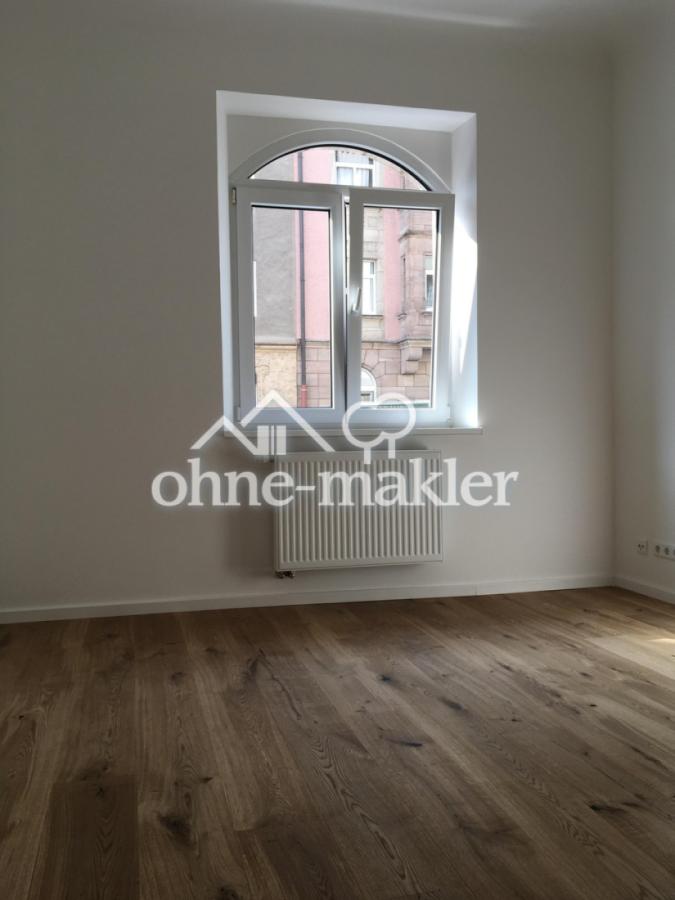 Schlaf- / Arbeitszimmer 3