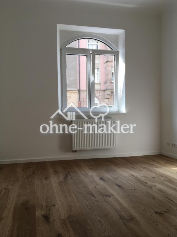 Schlaf- / Arbeitszimmer 3