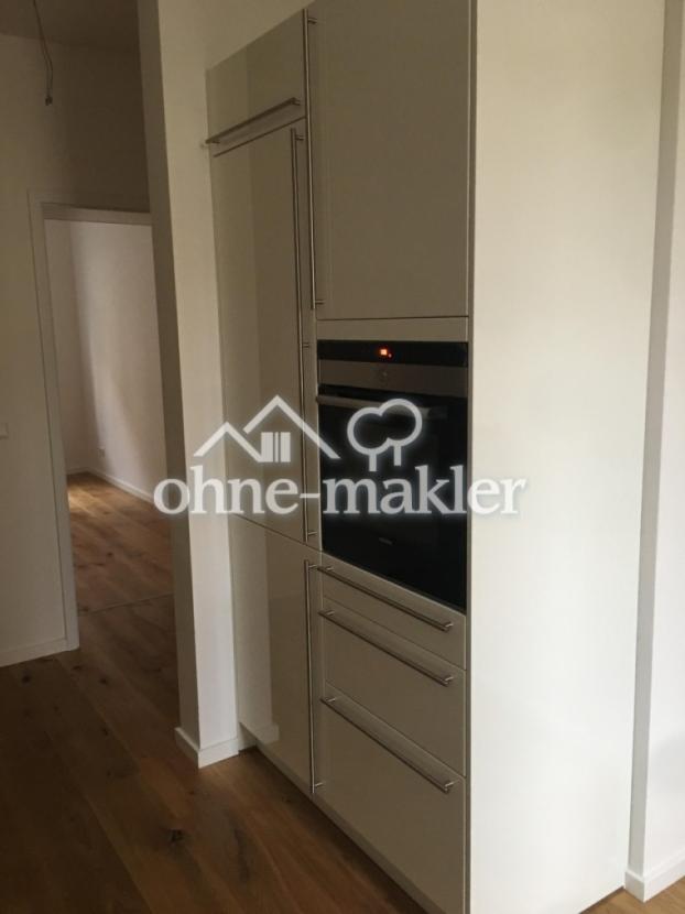 Kühl-/Gefrierturm mit Backofen
